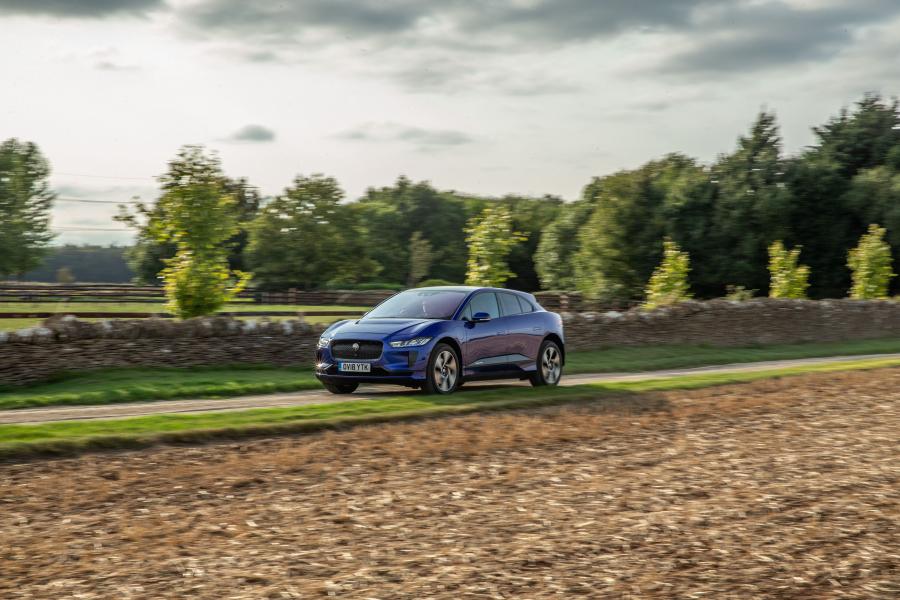  Jaguar I-Pace EV400 AWD S 2018 года  (UK) (фото 18 из 40)